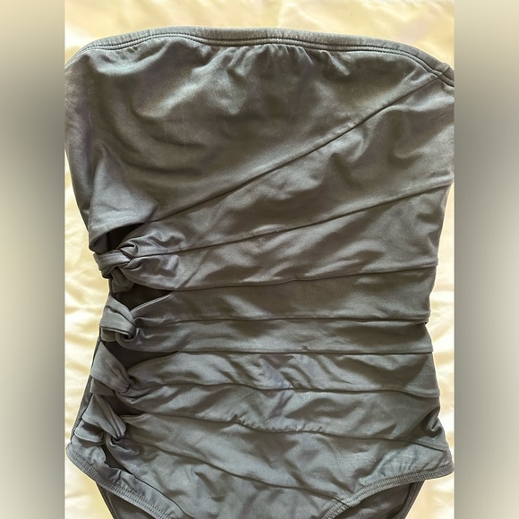 Carmen Mare Valvo Cut Out Bandeau One Piece Swimsuit - Picture 3 of 6